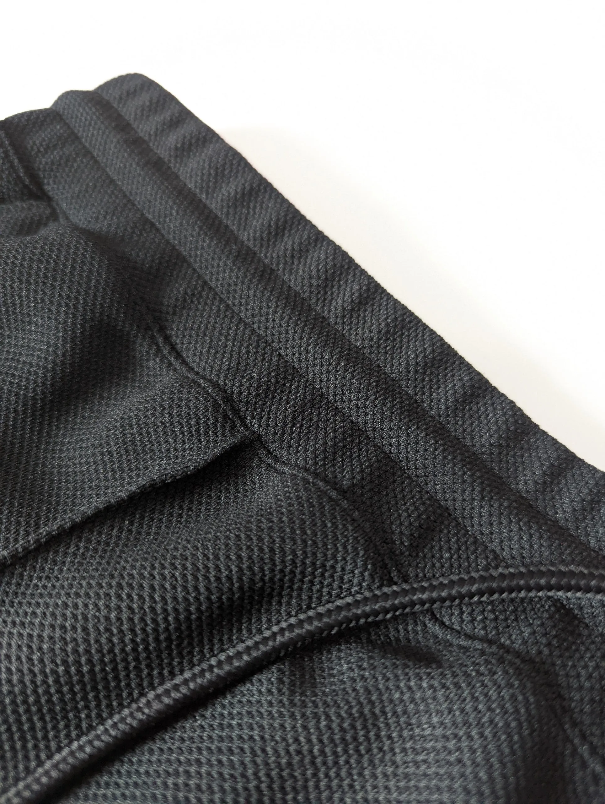 Short Pleated Regular Q01-076